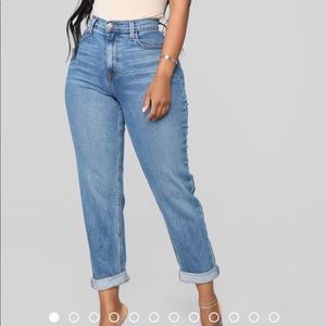 Fashion Nova mom jeans